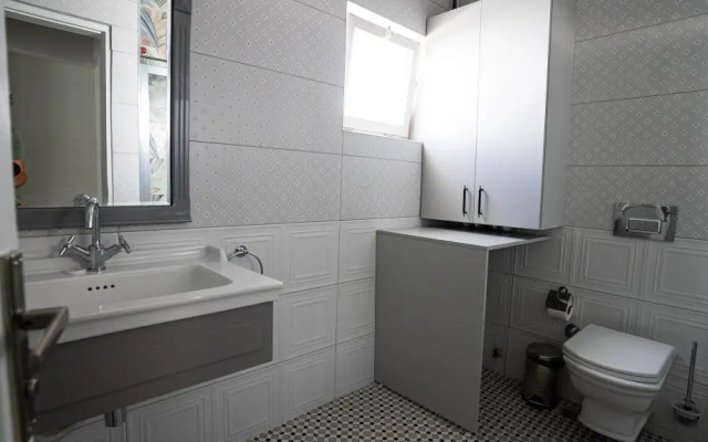 Ece Suites Apart