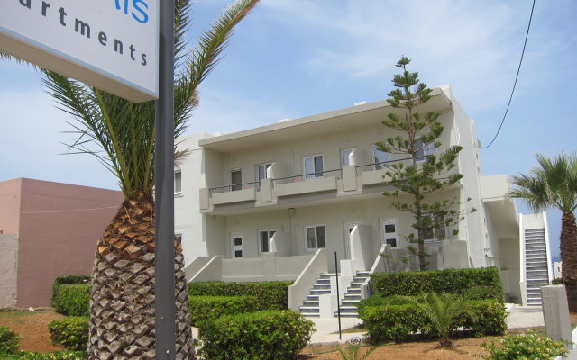 Yiannis Apartments