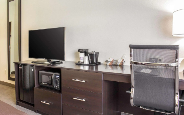 Sleep Inn & Suites Lincoln University Area