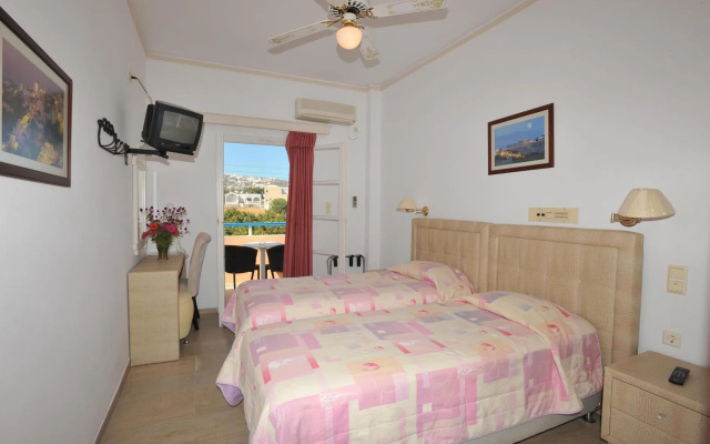 Avra Hotel