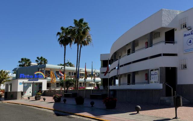 Apartamentos Arco Iris Apartments