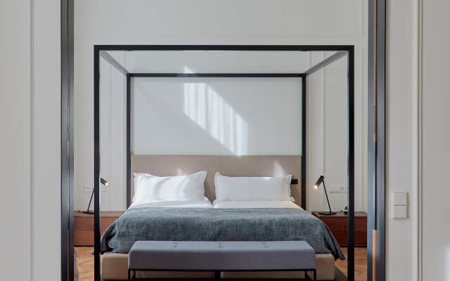 Kozmo Hotel Suites & Spa - Small Luxury Hotels of the World