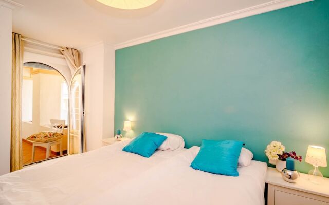 SAA2 Stunning 3 bedroom apt in Puerto Banus Roomservice