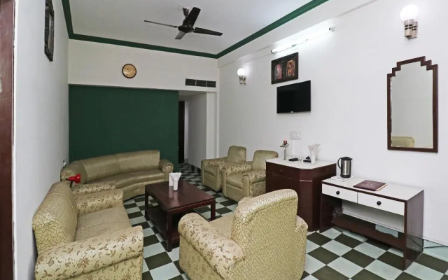 Hotel Mid Town By OYO Rooms