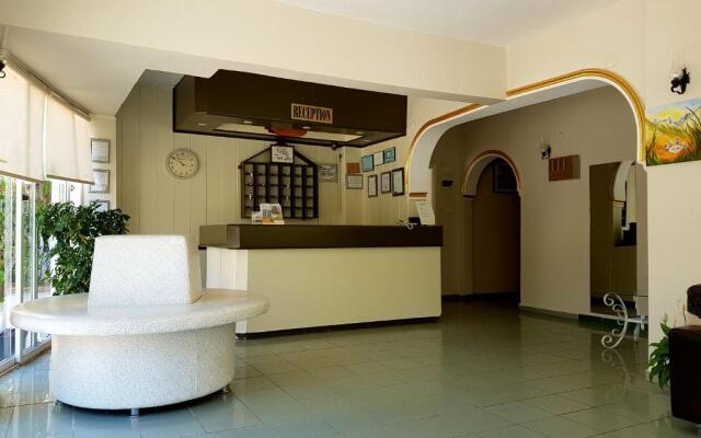 Palmen Apart Hotel