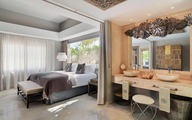 Royal River, Luxury Hotel - Adults Only