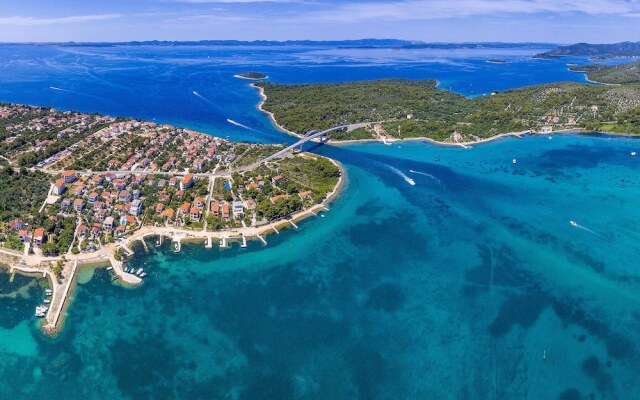 Amazing Apartment in Zdrelac With Wifi and 2 Bedrooms