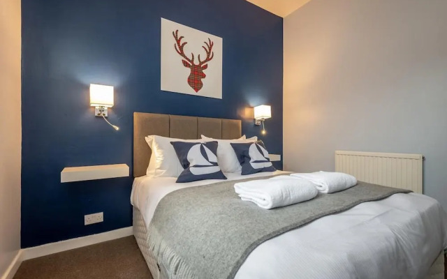 Market Street Apartment Sleeps 6