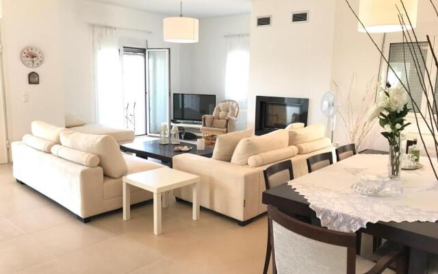 Villa Korais Luxury 3br apt with sea view