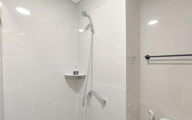 Relaxing Studio At Podomoro City Deli Medan Apartment