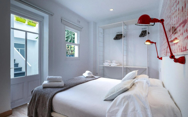 Cheap & Chic Hotel