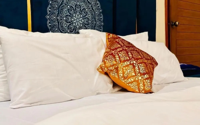 Home Inn Guest House E-11-2