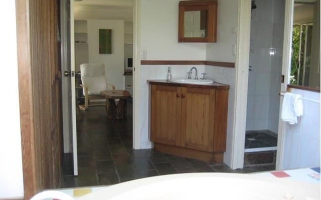 Baystay Bed & Breakfast