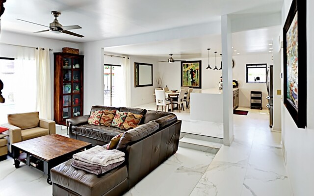 N Hermosa - 3 Br Home