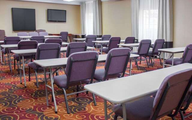 Comfort Inn & Suites Trussville I-59 exit 141