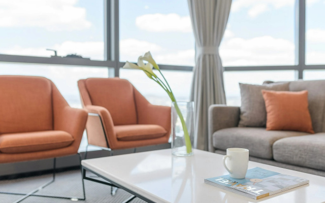 Meriton Suites Adelaide Street, Brisbane – Guest Rooms – Brisbane