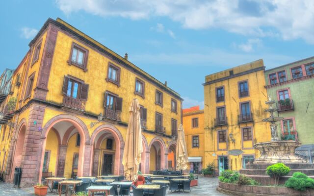 Large, Stunning Studio Apartment, Central Location