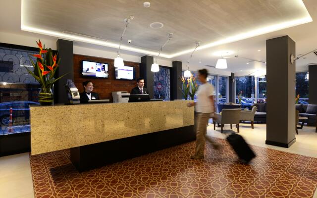 Mercure Aristo Miraflores