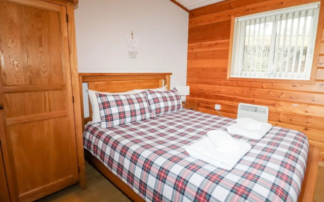 Watersview Lodge
