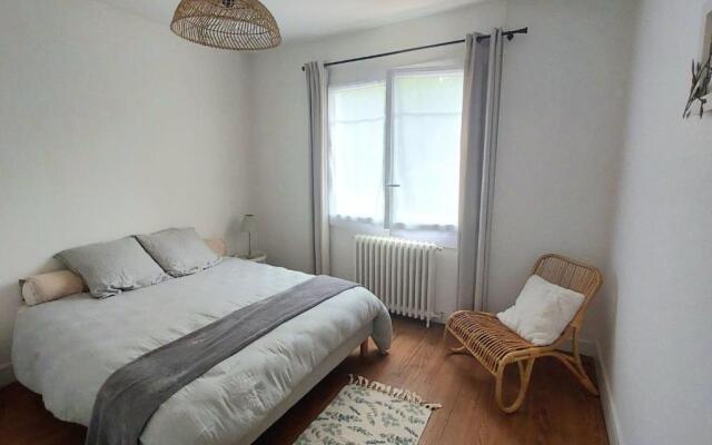 House 90 M With Pool And Garden