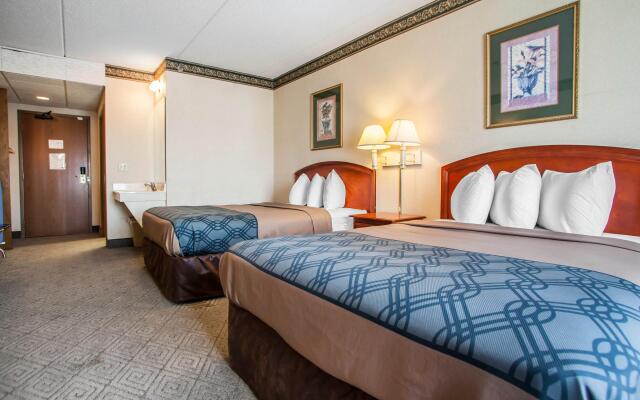 Rodeway Inn & Suites Milwaukee Airport