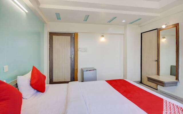 Capital O 40904 Hotel Satish Executive