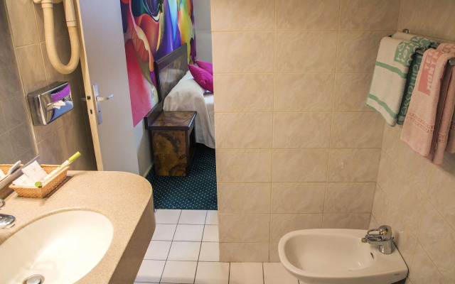 Hôtel Terminus Montparnasse