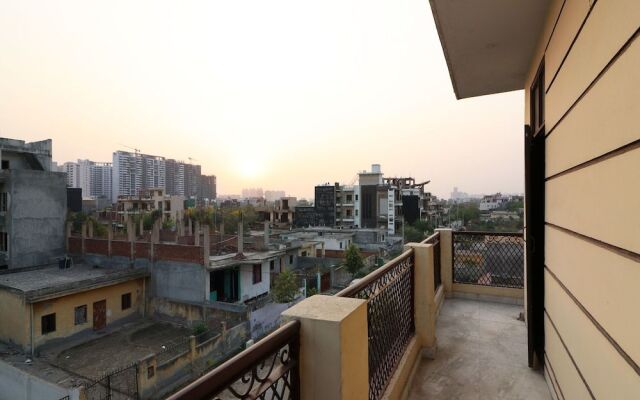 OYO 12774 Akash Residency