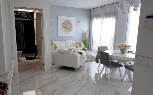 Villa With 2 Bedrooms in San Miguel de Salinas, With Wonderful sea Vie