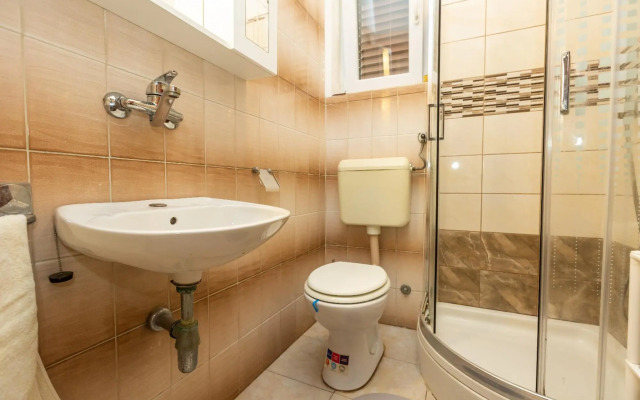 Vesna - 100 m from sea - A1(2+1)