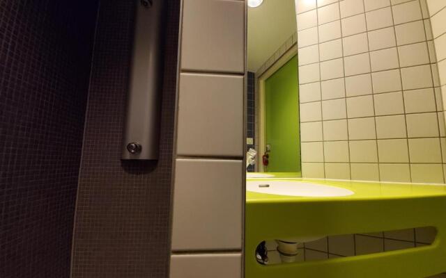 Auberge De Jeunesse Strasbourg - 2 Rives