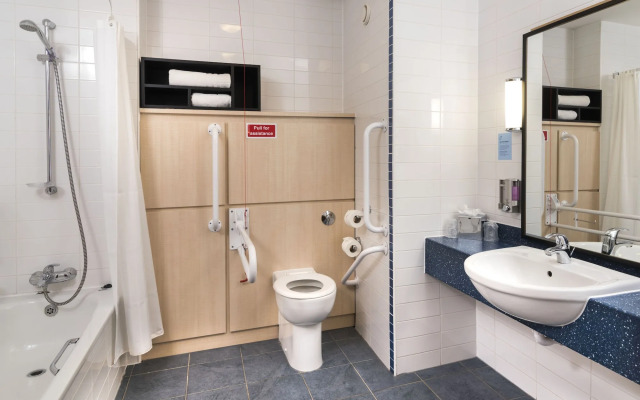 Holiday Inn Express Birmingham Star City by IHG