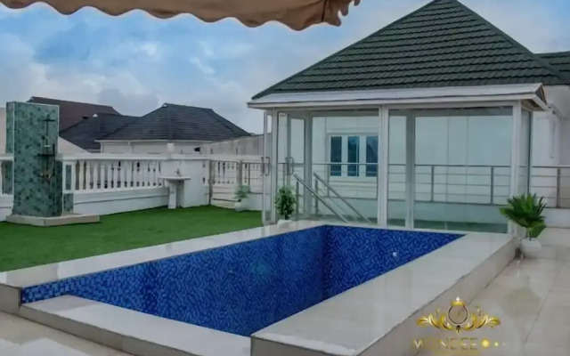 Mondeestars Luxury Home