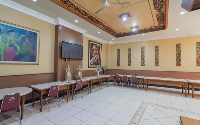 OYO 228 Hotel Lodaya