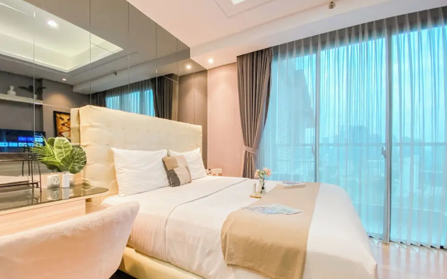 Spacious Studio Apartment at Capitol Suites