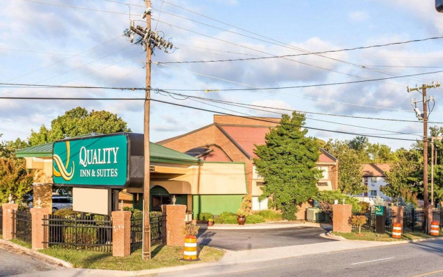 Quality Inn & Suites Coliseum
