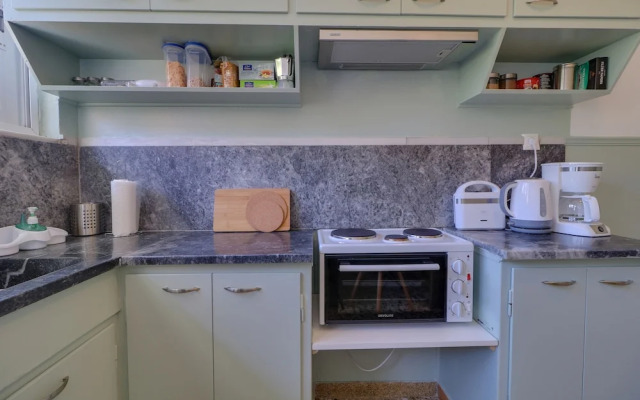 Carpe Diem Apartments By Athens Airport