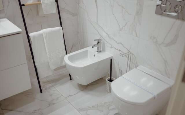 Modern Grand Seaside SEA View