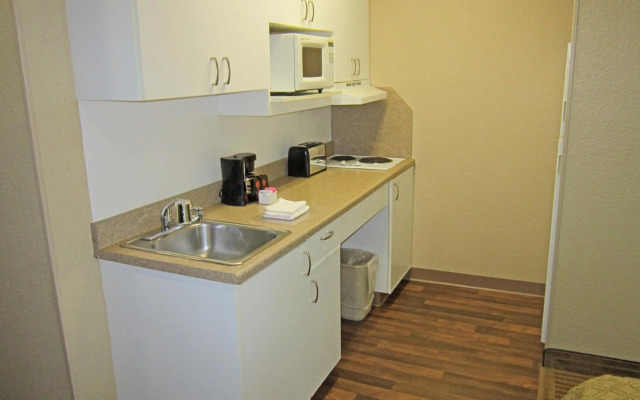 Extended Stay America Suites Toledo Holland