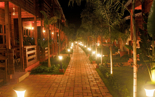 Grand Vatika Resort