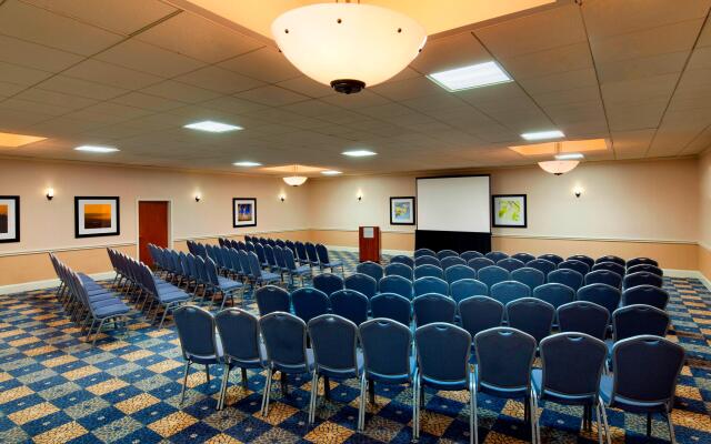 Four Points by Sheraton Bakersfield