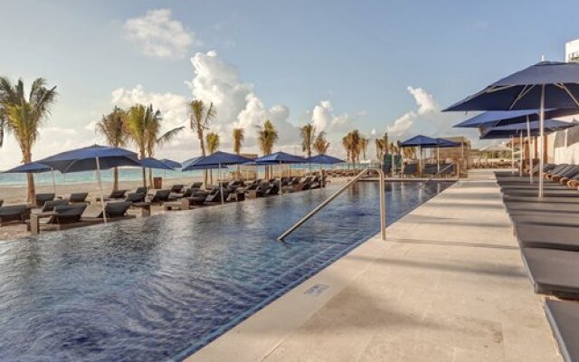 TravelSmart at Royalton Suites Cancun Resort & Spa Exclusive for WVO Members, Cancun, Mexico