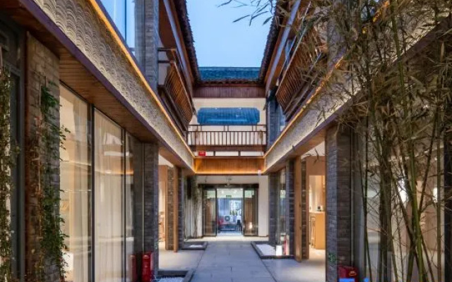 Jiyuan Huanqin Hotel (Lijingmen Cross Street Branch, Luo Yi Ancient City) – Exterior – Luoyang