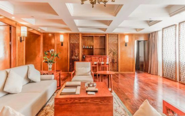 Tibet Hongyan  Hotel