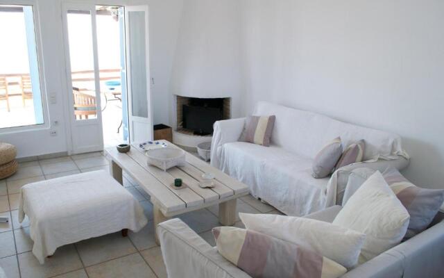 Nafsika 4Bedroom Sea View House
