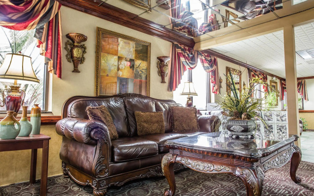 Quality Inn & Suites Ft. Jackson Maingate