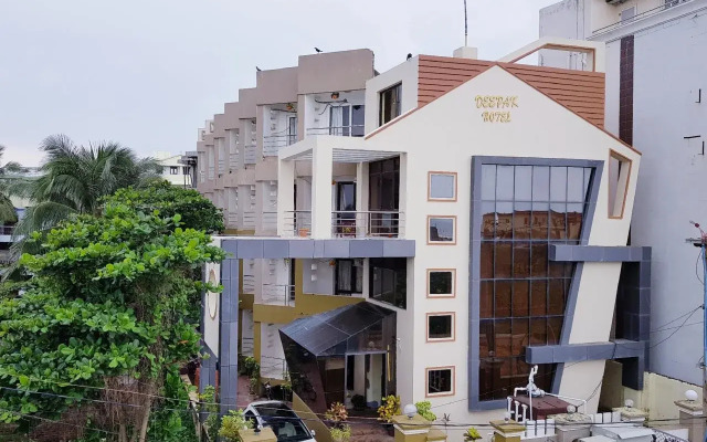 Hotel Deepak