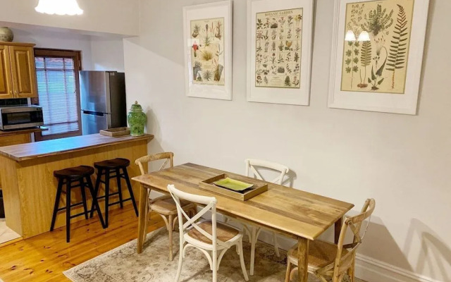 Hollidge House Apartments