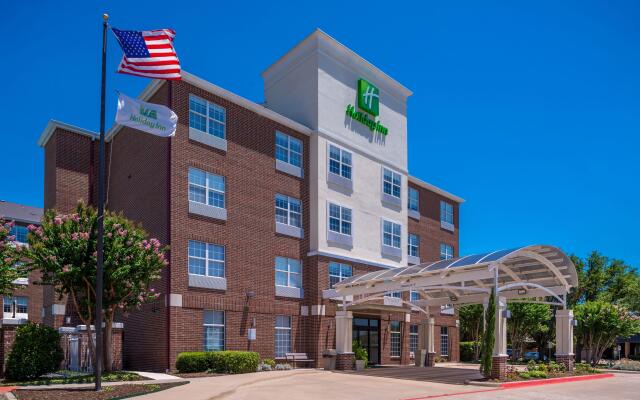 Holiday Inn & Suites Dallas-Addison, an IHG Hotel