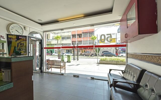 OYO 90727 Hotel Mini Indah